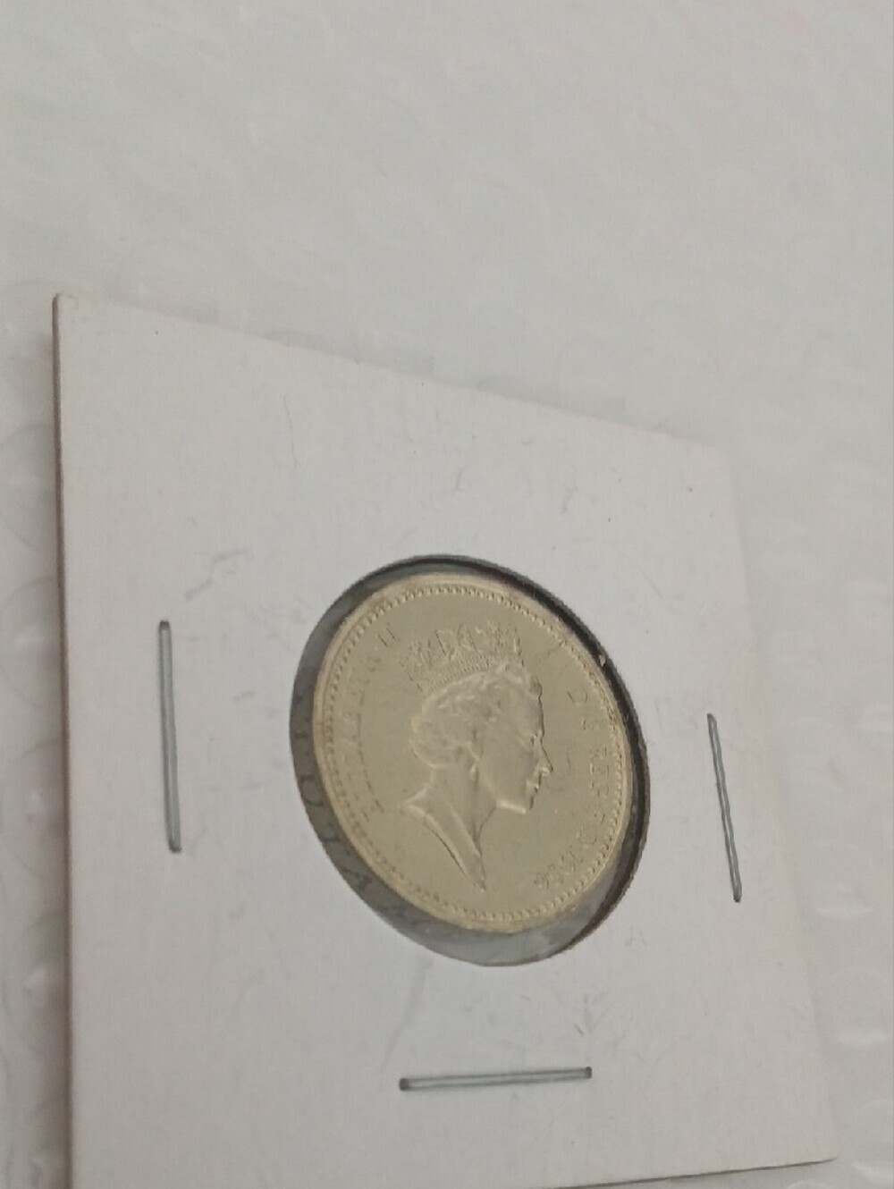 Queen Elizabeth II Collect Token Coin. - Picture 4 of 7